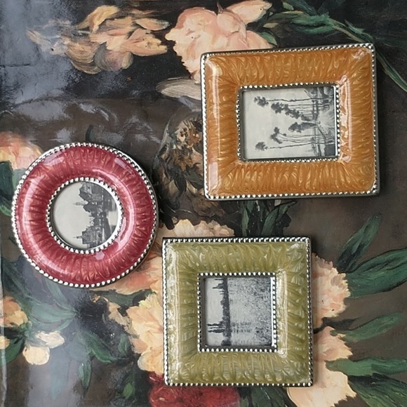 Miniature Enamel Picture Frames Various Sizes - Picture 1 of 5